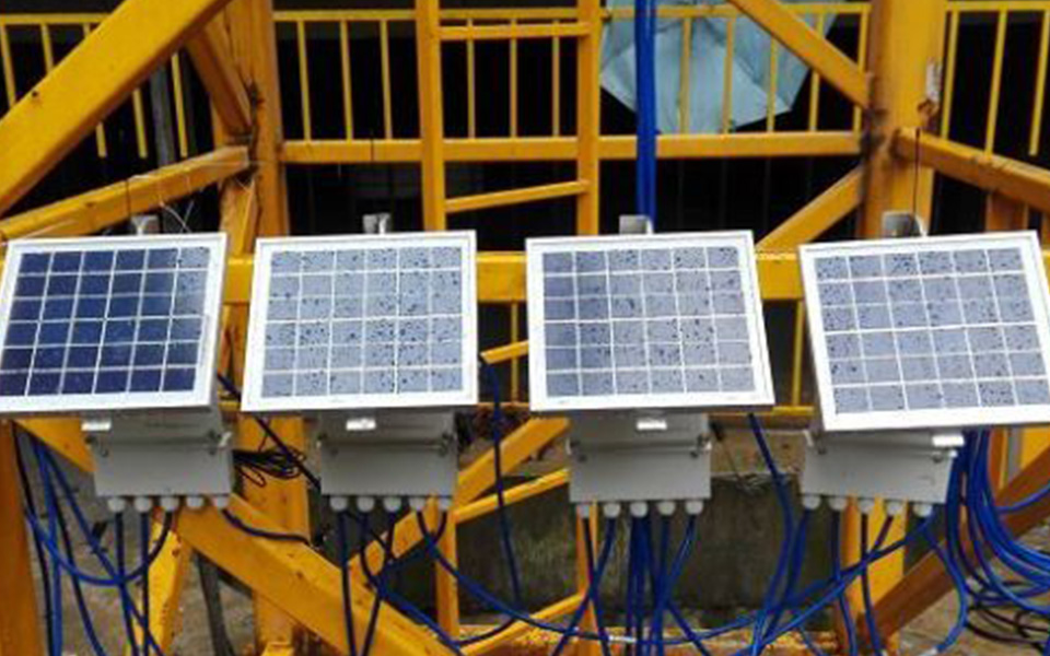 葛南公司钢板计、位移计、单点数采模块安装在湖北宜昌大型钢结构上，无线远程实时监控